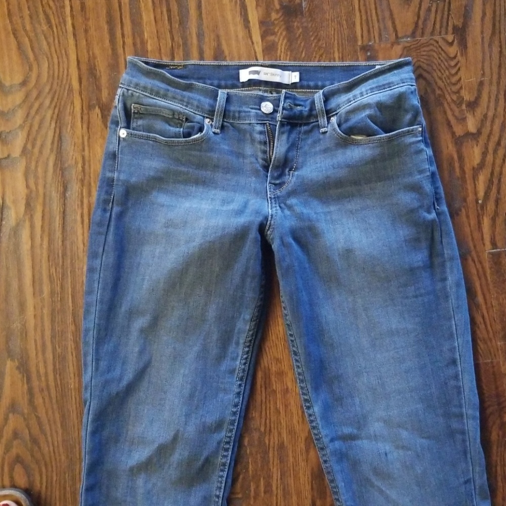 524 Levi Skinny Jeans